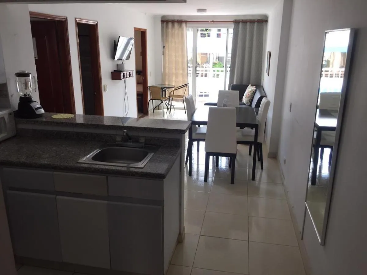 Hermoso Apartamento En Edificio Excalibur A Unos Pasos Del Mar Del Rodadero Para Que Disfrutes La Mejor Estadia En El Mejor Lugar Santa Marta  0*, Santa Marta (Magdalena) Colombia